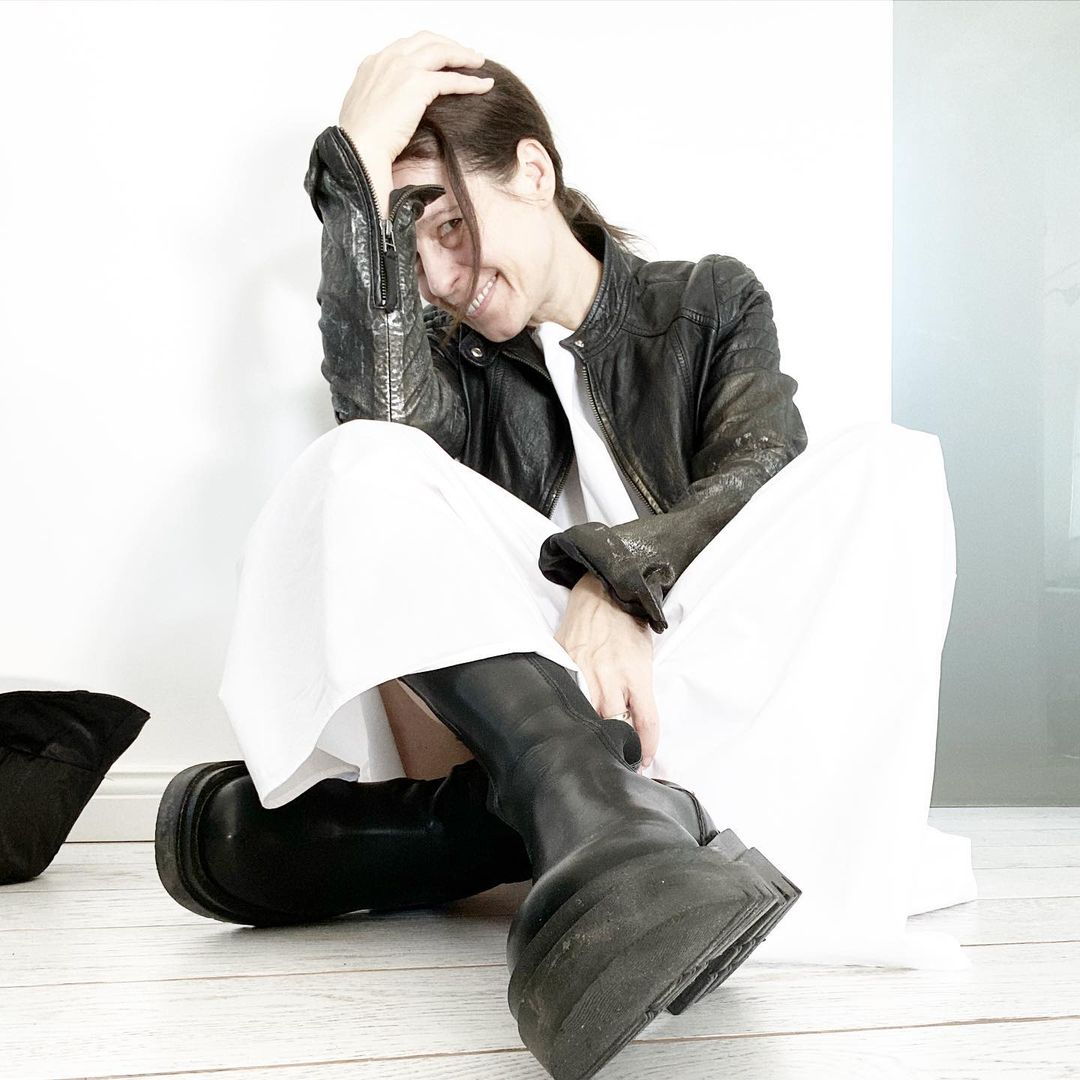 Winter Hack - Sommerkleid mit dicken Boots